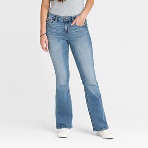 Silver Jeans SUKI Boot Cut Light Wash Denim Blue Stretch Denim Size 28 Hemmed